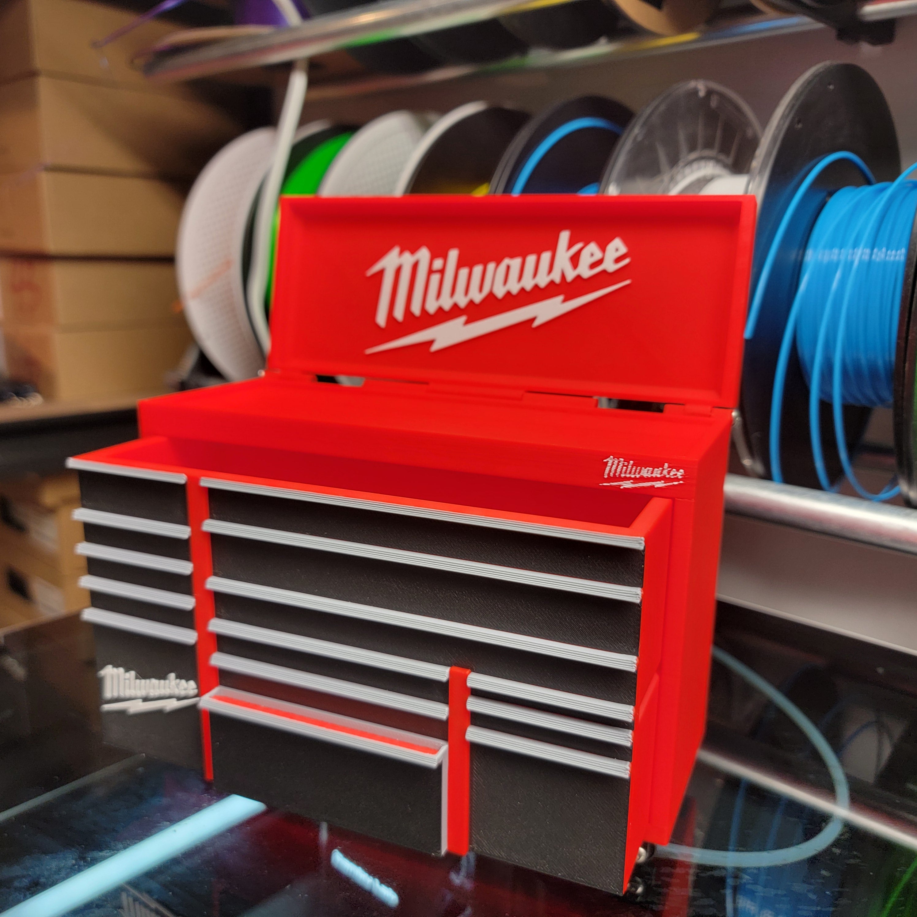 Commercial License for Milwaukee Inspired Desk Tool Box