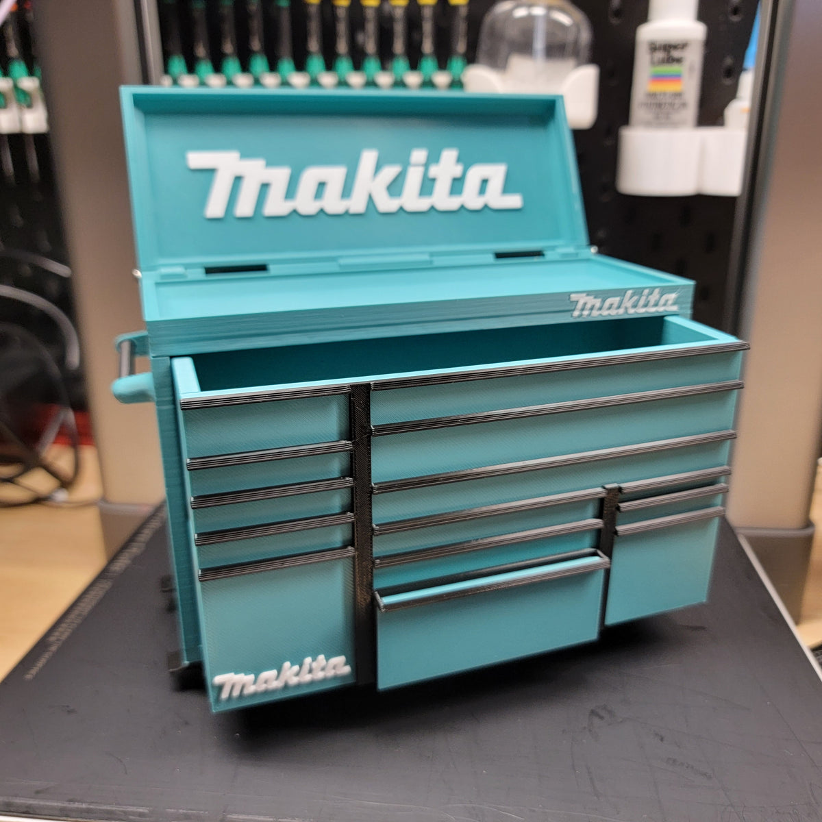 Commercial License for Makita Tools Inspired Desk Tool Box